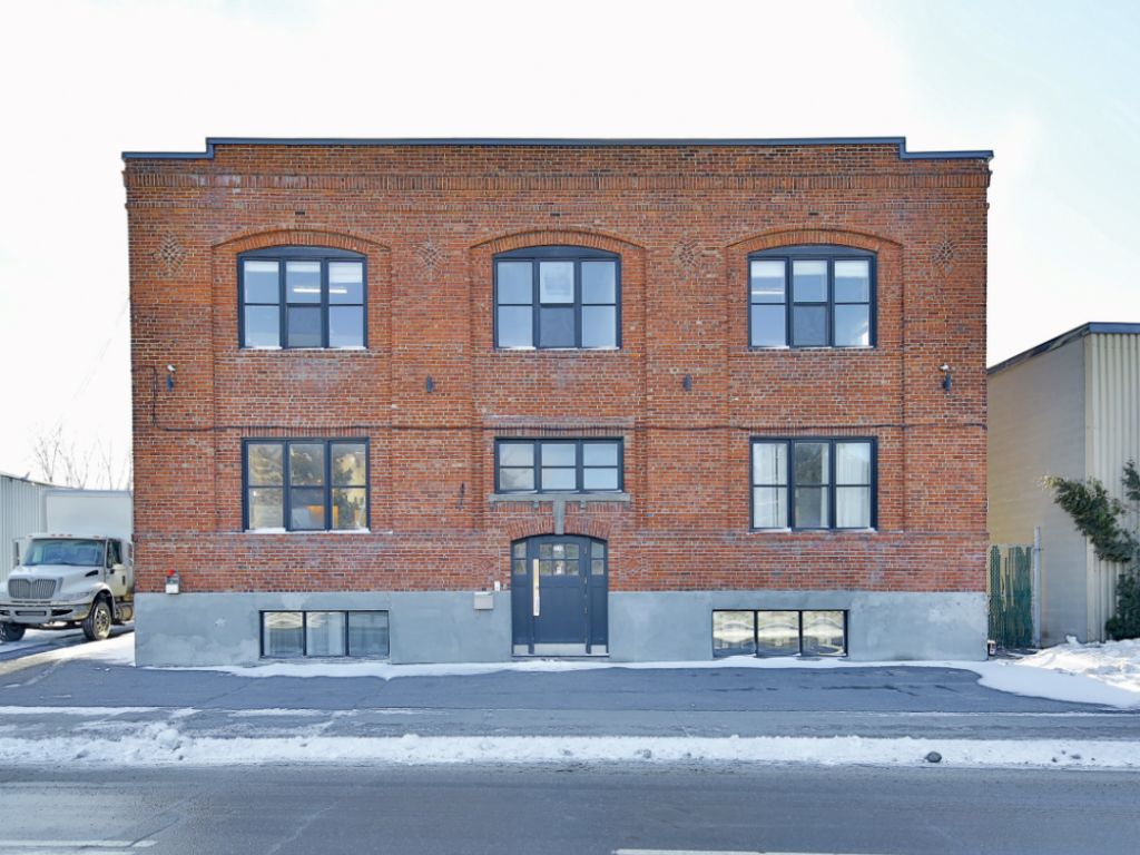 Espace de bureaux  LOUER devant le Canal Lachine