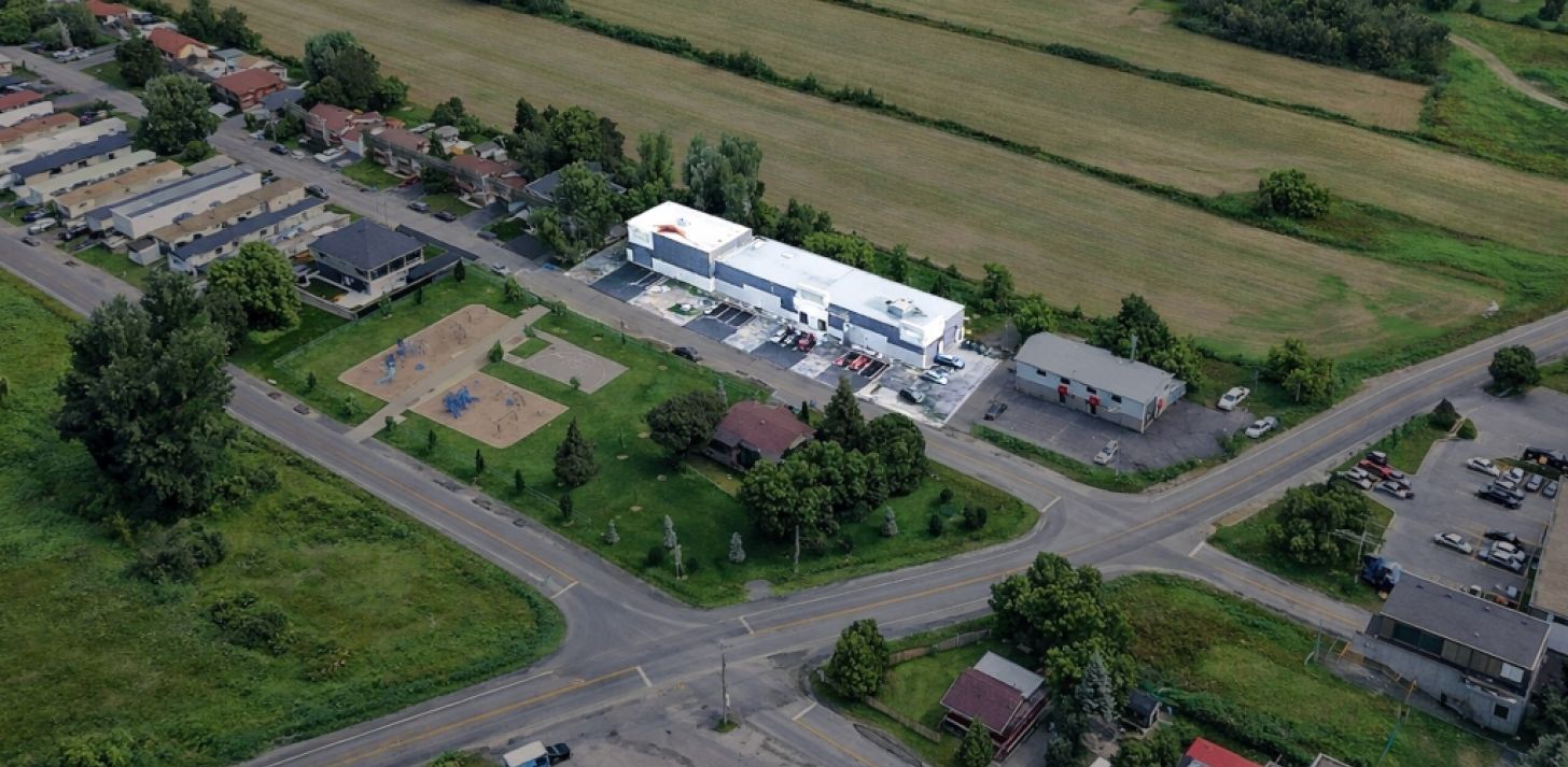 Industrial Building (Office and Warehouse) for Lease � St-Hubert - For Rent