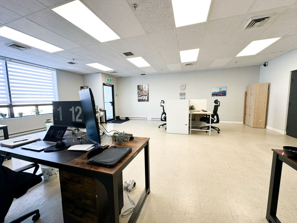 Flexible Office, Coworking & Warehouse Space | Saint-Laurent | From $99