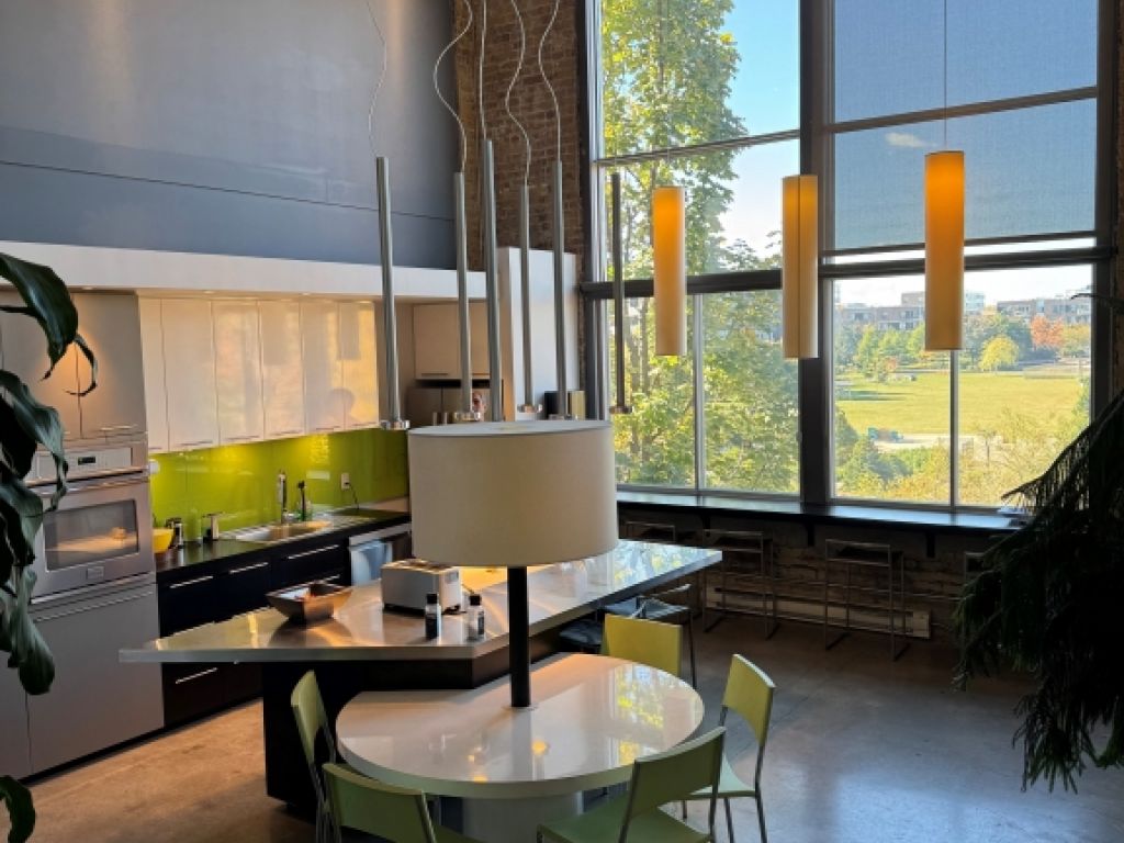 Technople Angus      2522 square feet