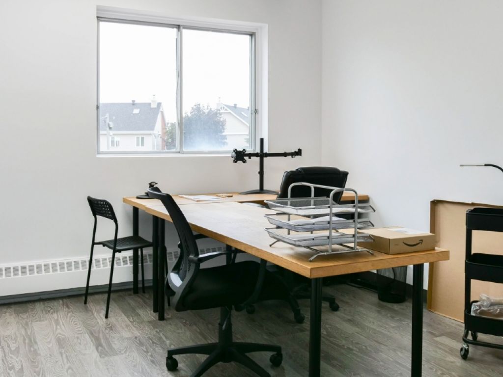 Office spaces available in Saint-Lambert