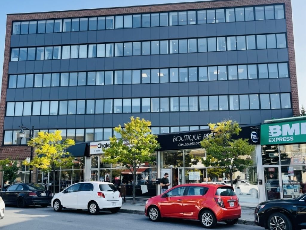 Bureau  louer - 465 rue Victoria St-Lambert Rive-Sud - 900 pi2