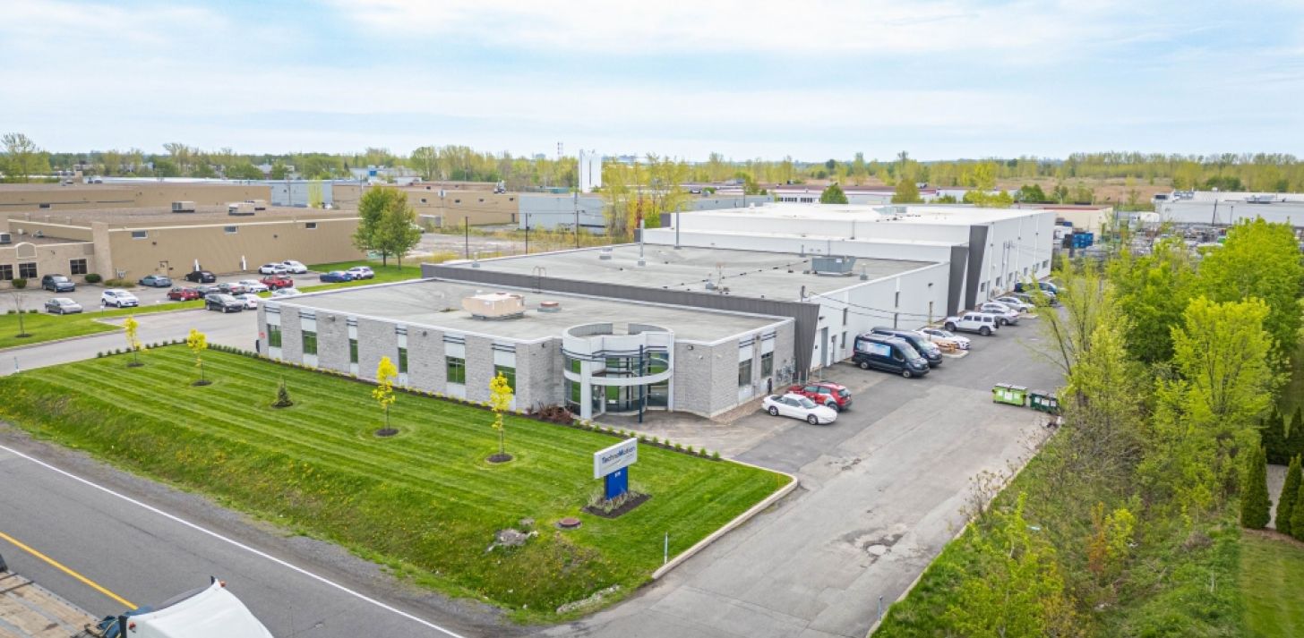 Industrial building for sale Candiac - For Sale